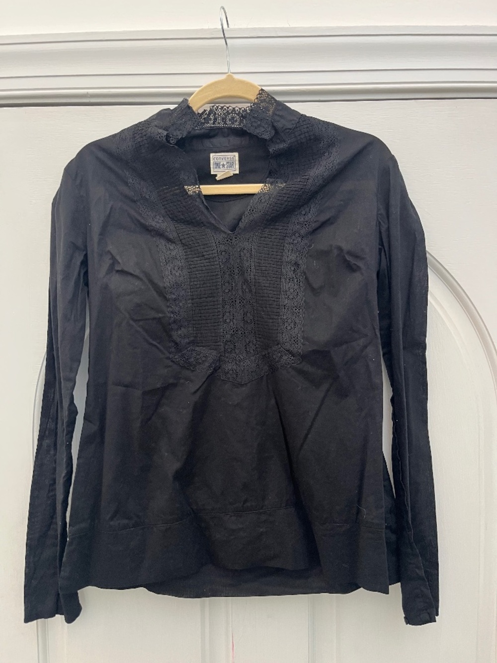 Converse Long-Sleeve Black Top w/Black Lace (s)